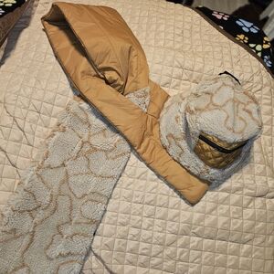 Elegant Tan and Cream Men's Scarf